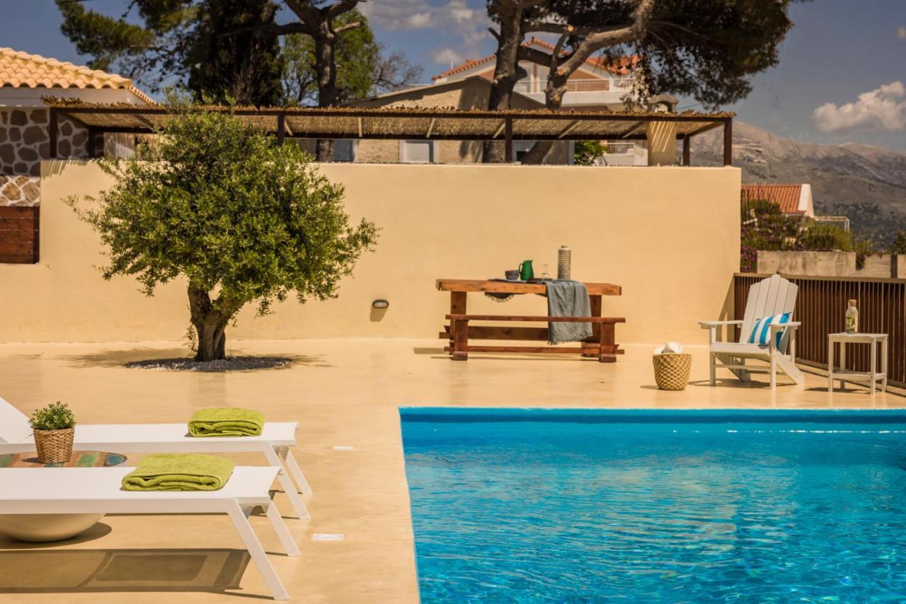 Akrolithos Villas Kouvalata Buitenkant foto