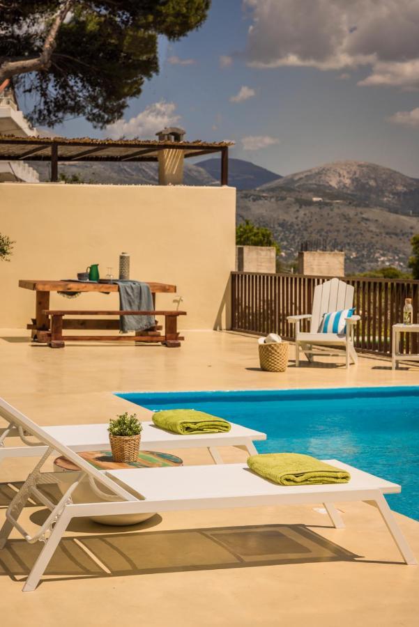 Akrolithos Villas Kouvalata Buitenkant foto